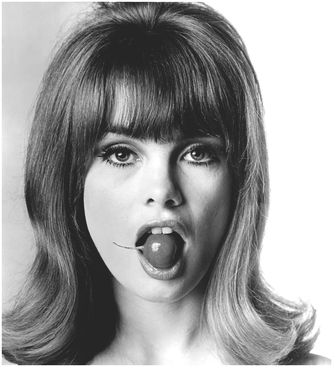 jean-shrimpton-with-aradishin-1967-photograph-william-helburn